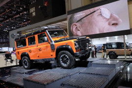 land-rover-defender-110-2