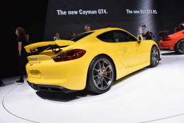 porsche-cayman-gt4-5