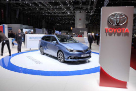 toyota-auris-hybrid