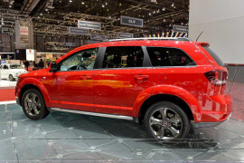 Fiat-Freemont-Cross-Gen-2014-1