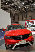 Fiat-Freemont-Cross-Gen-2014-3