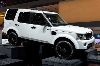 Land-Rover-Discovery-Gen-2014-1
