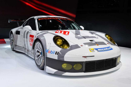 Porsche-911-RSR_-2