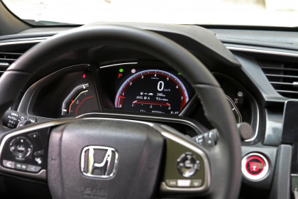 Honda-Civic-1.5-vs-VW-Golf-1.5-caroto-test-drive-2020-10