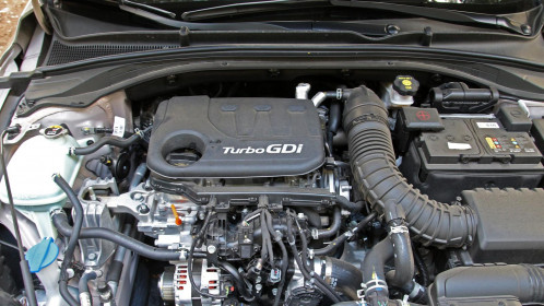 Hyundai i30 Fastback Turbo 120 PS caroto test drive 2018 (10)