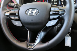 Hyundai-i30-N-Fastback-caroto-test-drive-2019-16