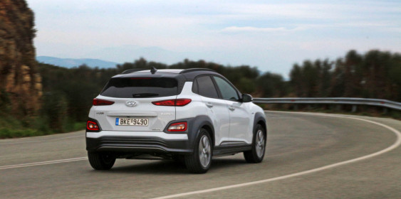 Hyundai-Kona-Electric-caroto-test-drive-2020-35
