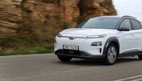 Hyundai-Kona-Electric-caroto-test-drive-2020-40