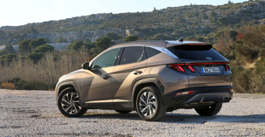 Hyundai-Tucson-180-PS-Audo-DCT-AWD-4x4-48V-caroto-test-drive-2021-27