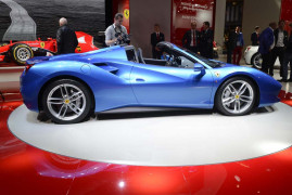 ferrari-488-iaa-2015-1