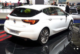 opel-astra-4
