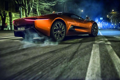 jaguar-land-rover-vehicles-from-spectre-15
