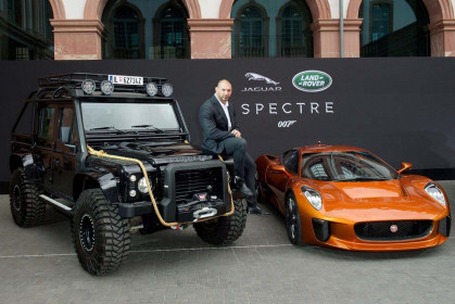jaguar-land-rover-vehicles-from-spectre-17