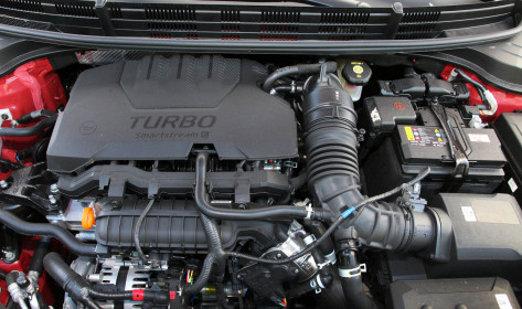 Kia-Stonic-1.0-Turbo-120-PS-DCT-7-48V-caroto-test-drive-2021-1