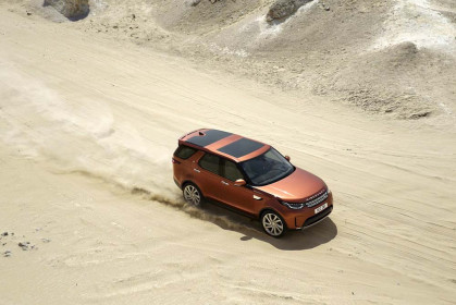 land-rover-discovery-2017-36