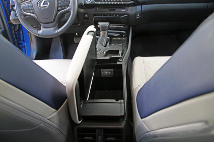 Lexus-UX250h-caroto-test-drive-2020-25