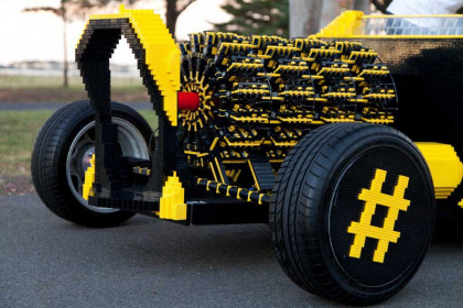 life-size-lego-car-powered-by-air-3