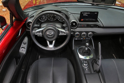Mazda-MX-5-1.5-RF-caroto-test-drive-2020-13