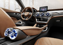 Mercedes-Benz GLA Showcar Studio; 2013
