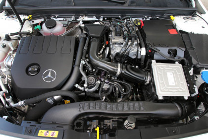 Mercedes-A250e-plug-in-hybrid-caroto-test-drive-2021-10