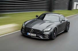 Mercedes-AMG GT C Edition 50, graphitgrau magno, Fahraufnahme ;Kraftstoffverbrauch kombiniert: 11,3 l/100 km, CO2-Emissionen kombiniert: 257 g/kmMercedes-AMG GT C Edition 50, graphite grey magno, driving shot; Fuel consumption combined: 11.3 l/100 km; Combined CO2 emissions: 257 g/km