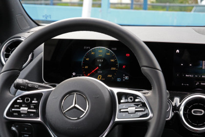 Mercedes-Benz-B-200-caroto-test-drive-2019-8