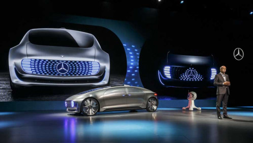 Dr Dieter Zetsche, Chairman of Daimler AG and Head of Mercedes-Benz Cars is presenting the Mercedes-Benz F 015 Luxury in Motion.With the self-driving luxury sedan F 015 Luxury in Motion, Mercedes-Benz shows how the automobile is changing from a means of transportation to a private retreating space.Dr. Dieter Zetsche, Vorstandsvorsitzender der Daimler AG und Leiter Mercedes-Benz Cars prÎÂ¤sentiert den Mercedes-Benz F 015 Luxury in Motion.Mit der autonom fahrenden Luxuslimousine F 015 Luxury in Motion zeigt Mercedes-Benz, wie sich das Auto vom Fahrzeug hin zum privaten RÎÎckzugsraum wandelt.