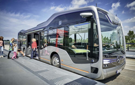 mercedes-benz-future-bus-25