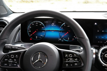 Mercedes-Benz-GLB-200-caroto-test-drive-2020-37
