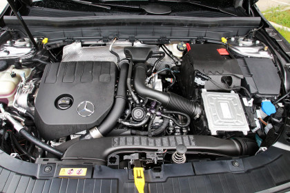 Mercedes-Benz-GLB-200-caroto-test-drive-2020-44