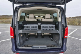 Fahrvorstellung Sylt 2014; Die neue Mercedes-Benz V-Klasse – V 250 BlueTEC, AVANTGARDE, Exterieur, cavansitblau metallic, The new Mercedes-Benz V-Class – V 250 BlueTEC, Exterior, cavansite blue metallic, AVANTGARDE, The new Mercedes-Benz V-Class – Interior, silk beige nappa leather, high-gloss dark anthracite wood-look ebony trim