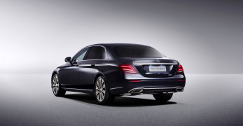 Langversion der neuen E-Klasse LimousineLong-wheelbase version of the new E-Class Saloon