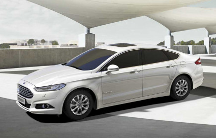 more-new-ford-mondeo-2015-10