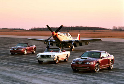 2004-ford-mustang-anniversary-edition-and-1965-mustang-with-p-51-fighter-plane-neg-cn336501-011