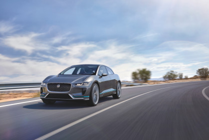 new-electric-jaguar-i-pace-crossover-concept-23