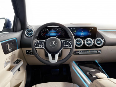 new-Mercedes-Benz-GLA-2020-134