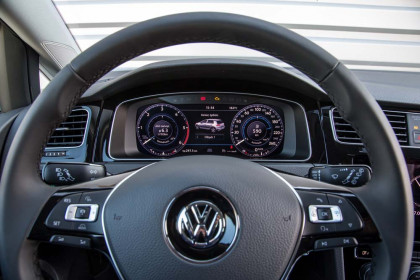 new Volkswagen Golf TSI 110PS caroto test drive 2017 (15)
