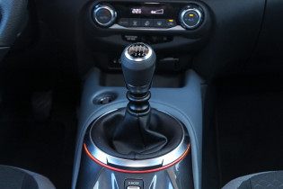 Nissan-Juke-1.0-DiG-T-interior-caroto-test-drive-2020-7