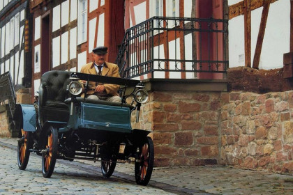 the-first-car-made-in-russelsheim-the-opel-patent-motorcar-1899
