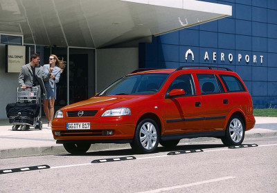 opel-astra-sports-tourer-tradition-10