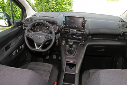 Opel-Combo-Life-Caroto-test-drive-2019-85