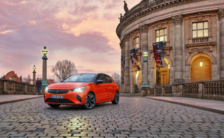 Opel-Corsa-e-test-drive-in-Berlin-caroto-2020-12