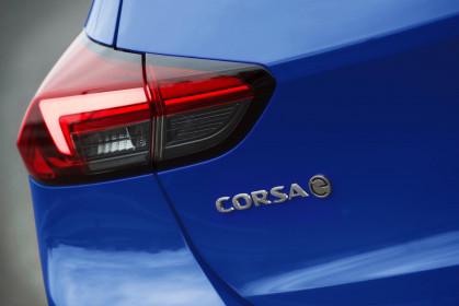Opel-Corsa-e-test-drive-in-Berlin-caroto-2020-20