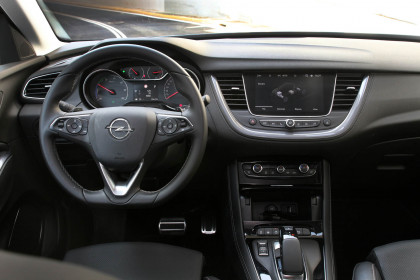 Opel-Grandland-X-Hybrid-caroto-test-drive-2020-18