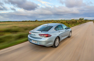 Opel Insignia Turbo Diesel caroto test drive 2017 (15)