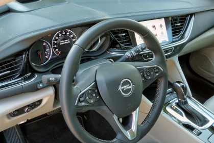 Opel Insignia Turbo Diesel caroto test drive 2017 (35)