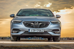 Opel Insignia Turbo Diesel caroto test drive 2017 (37)