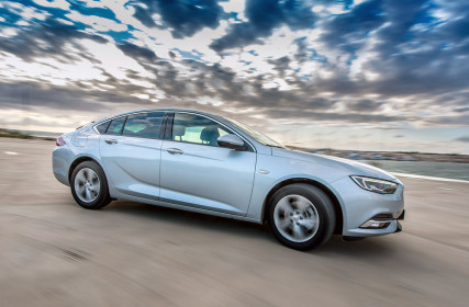 Opel Insignia Turbo Diesel caroto test drive 2017 (4)