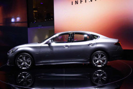 infiniti-q70-2