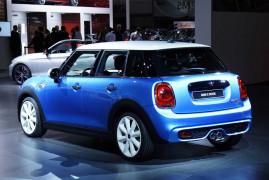 mini-5-door-4